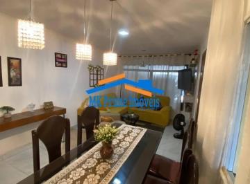 Casa · 144m² · 4 Quartos · 2 Vagas · Casa com Piscina Venda de 216m², 4 Quartos e 2 banheiros- Jaguaribe Osasco