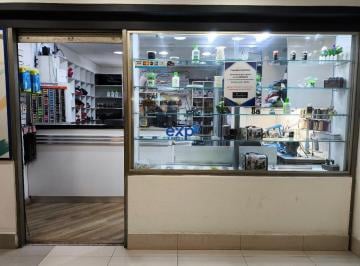 Fachada · Loja à venda no Shopping Butantã - SP - Conserto de Roupas e Sapataria