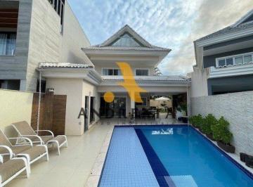 Casa · 277m² · 4 Quartos · 2 Vagas · Venda de Casa em Condomínio com 4 quarto(s), 4 suíte(s), 277 m², por R$ 2.8 milhões, no condomínio R