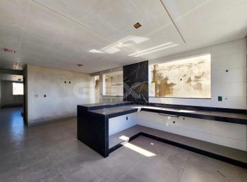 Casa · 150m² · 3 Quartos · 3 Vagas · Casa à venda de 2 pavimentos no bairro São Roque, 3 quartos, 1 suíte e 3 vagas.