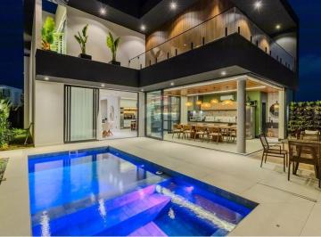Casa · 425m² · 4 Quartos · "Encontre Sua Casa dos Sonhos em Alphaville Hoje!"