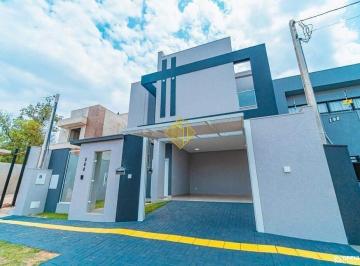 Casa · 200m² · 3 Quartos · 2 Vagas · SOBRADO COM 3 SUITES COM MOVEIS PLANEJADOS PISCINA COM DECK JARDIM TOCANTINS TOLEDO PR