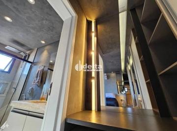 Apartamento · 90m² · 3 Quartos · 2 Vagas · Apartamento com 3 quartos sendo 1 suíte disponível para venda no bairro Santa Mônica em Uberlândia-M