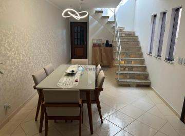 Casa · 161m² · 3 Quartos · 4 Vagas · Sobrado à 300 metros do Aquário de São Paulo.