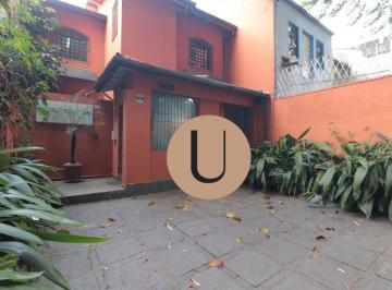 1d2a65afc5c2917bb008a9a8ccb7103acc0a02f4 · Casa à Venda com 135m², 01 dorm e 02 vagas