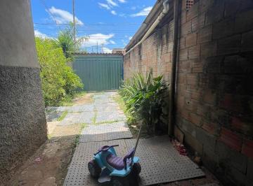 Casa · 250m² · 2 Quartos · 3 Vagas · Casa em Vila Íris, Santa Luzia/MG de 250m² 2 quartos à venda por R$ 165.000,00