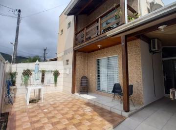 Casa · 10m² · 2 Quartos · 1 Vaga · Sobrado em Espinheiros, Itajaí/SC de 10m² 2 quartos à venda por R$ 400.000,00