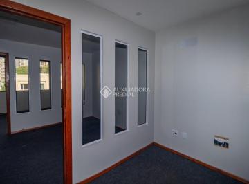 Comercial · 56m² · Sala comercial com 56 m² de área privativa, localizada no 4º andar