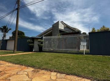 Casa · 391m² · 3 Quartos · 4 Vagas · Casa à venda - em Água Boa