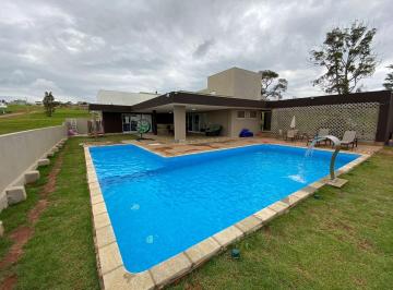 Casa · 289m² · 3 Quartos · 5 Vagas · Casa em , Paranapanema/SP de 289m² 3 quartos à venda por R$ 1.800.000,00