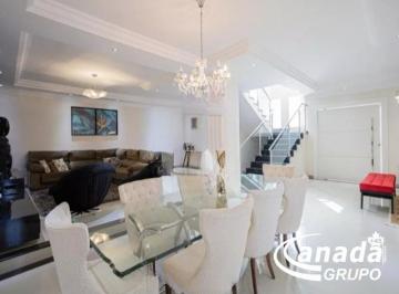 Casa · 400m² · 3 Quartos · 6 Vagas · Sobrado com 3 dormitórios em Osasco