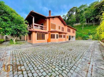 2d70acbc662b984eb48c42082b182a0056fdd5f2 · Elegância e Conforto em Albuquerque - Teresópolis/RJ - Casa Alto Padrão à venda - R$ 2.100.000,00