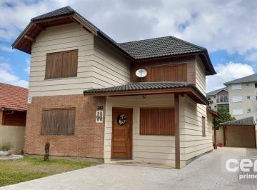 bd5ec4858047aadfe983614cd058951536665f49 · Casa à venda, 151 m² São José - Canela/RS