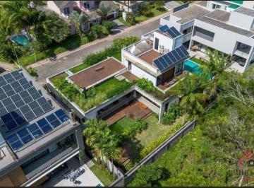 Casa · 444m² · 4 Quartos · 4 Vagas · Casa Alto Padrão c/ 04 Suítes, Mobiliada e Decorada à Venda na Cachoeira do Bom Jesus - Florianópoli