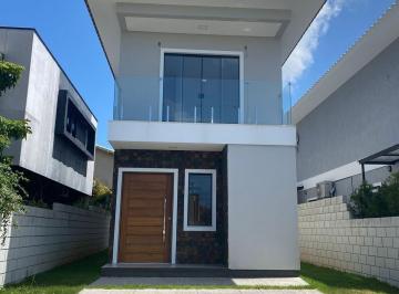 Casa · 98m² · 2 Quartos · 1 Vaga · Ótimo sobrado com 2 suítes e um quintal grande, próximo a Praia do Moçambique, Florianópolis/SC