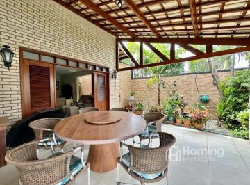Casa · 350m² · 8 Quartos · 5 Vagas · Casa com 8 quartos no Lago Jacarey - Fortaleza, CE