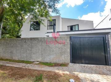 Casa de 3 quartos, Curitiba · CASA RESIDENCIAL NO BATEL COM 3 SUÍTES - 5 BANHEIROS - 3 VAGAS E 4 SALAS