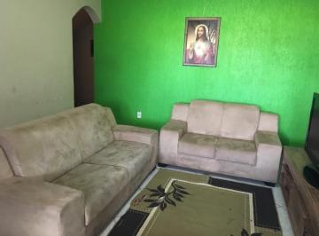 Casa de 5 quartos, Brazlandia · VENDO SOBRADO COM 5 QUARTOS E SUÍTES, EXCELENTE LOCALIZAÇÃO