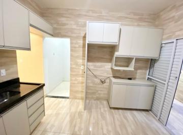 Casa de 3 quartos, Candangolândia · VENDO CASA COM 03 QUARTOS COM SUÍTES - ESCRITURADA REFORMADA NA CANDANGOLANDIA!