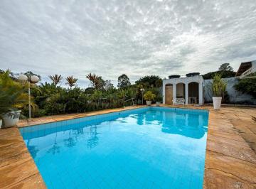 Casa · 400m² · 3 Quartos · 4 Vagas · Shis Qi 23 - Térrea - Para reforma