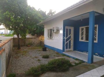 Casa · 130m² · 3 Quartos · 2 Vagas · Casa com 3 quartos e 2 vagas na Meia Praia