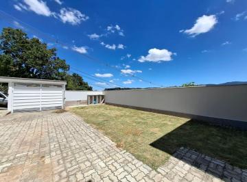 Casa de 1 quarto, Extrema · Casa a venda dentro de residencial. Extrema - MG