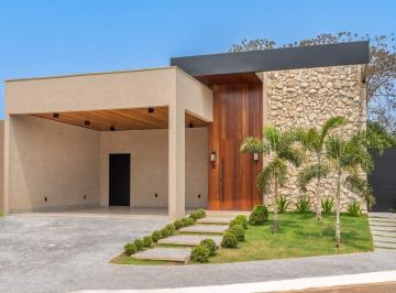 Casa · 221m² · 3 Quartos · 2 Vagas · Casa com 3 suítes à venda no Condomínio Quarta Lagoa Eco Residence em Três Lagoas - MS | Exclusivida