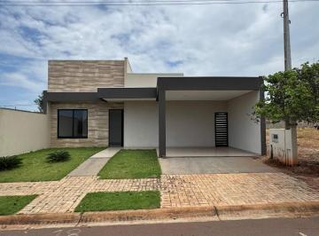 Casa · 125m² · 3 Quartos · 2 Vagas · Casa com 3 quartos sendo 1 suíte à venda no Condomínio Costa Leste em Três Lagoas - MS | Conforto e