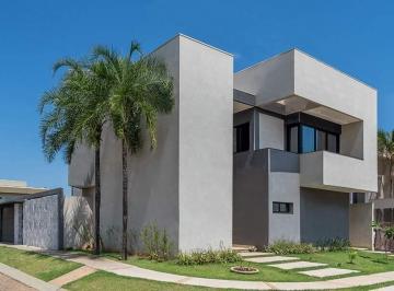 Casa · 274m² · 3 Quartos · 3 Vagas · Casa com 3 suítes à venda no Condomínio Village do Lago em Três Lagoas - MS | Requinte e Comodidade