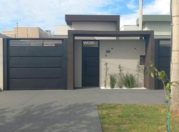 Casa · 108m² · 3 Quartos · Casa com 3 quartos sendo 1 suíte no Jardim dos Ipês em Três Lagoas - MS