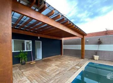 Casa · 615m² · 3 Quartos · 6 Vagas · Casa à venda com 3 dormitórios sendo 2 suítes no Vila Nova em Três Lagoas - MS
