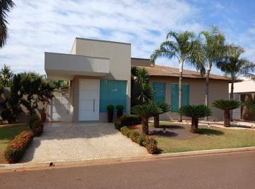 Casa · 463m² · 3 Quartos · 4 Vagas · Linda casa com 3 suítes à venda no condomínio Alto dos Ipês em Três Lagoas - MS | Amplitude e sofist
