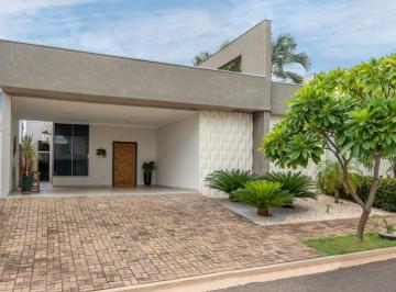 Casa · 175m² · 3 Quartos · 2 Vagas · Casa com 3 suítes - Condomínio Terras de Jupiá - Três Lagoas / MS