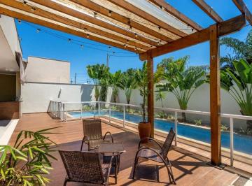 Casa · 250m² · 3 Quartos · 2 Vagas · Casa à venda com 3 quartos sendo 1 suíte no Jardim dos Ipês em Três Lagoas - MS | Modernidade e Eleg