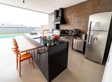 Foto 01 · Casa de condomínio de alto padrão com piscina e área gourmet em Jundiaí-SP, bairro Medeiros: 3 suíte