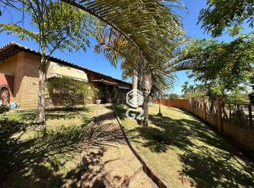 ee51d0b75c27c6040b27df2792b79b08f92af848 · Chácara com 3 dormitórios à venda, 2190 m² por R$ 1.800.000,00 - Colinas do Mosteiro de Itaici - Ind