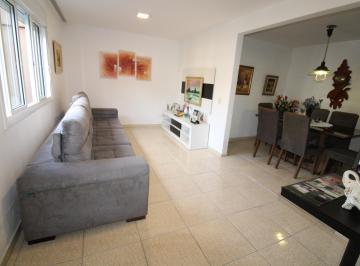 Casa de 4 quartos, Curitiba · SOBRADO NO BAIRRO ALTO IDEAL PARA DUAS FAMILAS
