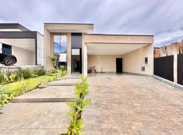 Casa de 3 quartos, Águas Claras · Linda casa com 440m² e suítes em Arniqueiras