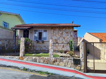 Casa de 5 quartos, São José · Casa com 5 quartos (1 ste), piscina, churrasq, 2 VG, Bela Vista, São José, SC.