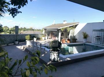 Casa · 550m² · 5 Quartos · 6 Vagas · Luxuoso Sobrado à Venda no Parque dos Príncipes 500m² 4 suíte 4 vagass