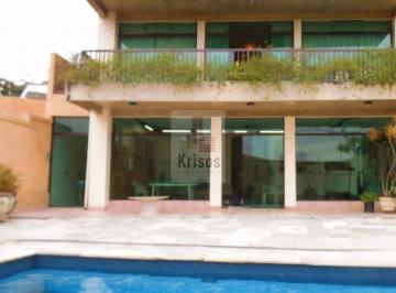 Casa · 618m² · 4 Quartos · 6 Vagas · Sobrado de 610m² à Venda no Parque dos Príncipes ? 4 Suítes, Piscina e 6 Vagas