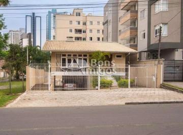 Casa · 298m² · 4 Quartos · 2 Vagas · Casa à venda - no Cristo Rei