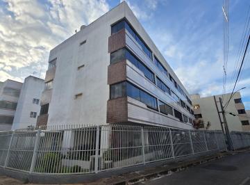 Apartamento de 2 quartos, Guará · QE 3, 1⁰ andar, canto, vazado, reformado.