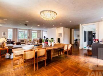 Apartamento · 380m² · 3 Quartos · 2 Vagas · APARTAMENTO AMPLO E REFORMADO NO ICONICO ED COPACABANA