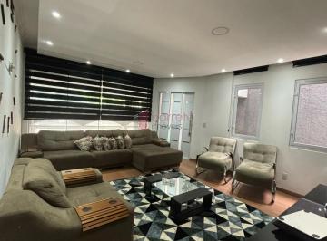 Casa · 280m² · 3 Quartos · 2 Vagas · EXCELENTE CASA À VENDA NO BAIRRO CIDADE JARDIM EM JUNDIAí/SP