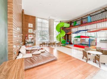 Apartamento · 211m² · 3 Quartos · 3 Vagas · Apartamento á Venda no Morumbi com 211m², 3 quartos sendo 3 suítes, 3 vagas.