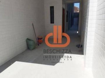 7dbe5889aab5bd682992c6d0c6583848e9ecf39b · Sobreposta térrea embaré, três quartos, duas garagens