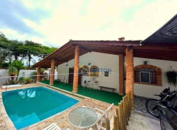 d78cf04b6be663045eadb1165076630aa3856ac0 · Casa Maravilhosa em Condomínio Fechado – Conforto, Segurança e Muito Espaço!