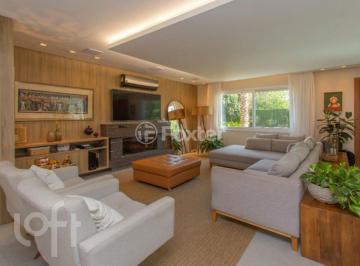 ebbc7ae7 · Casa em Condomínio, 3 dormitórios, 270 m², em Hípica