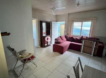 Casa · 120m² · 4 Quartos · 2 Vagas · Casa Ampla com Edícula e Garagem para 5 Carros no Camaquã!